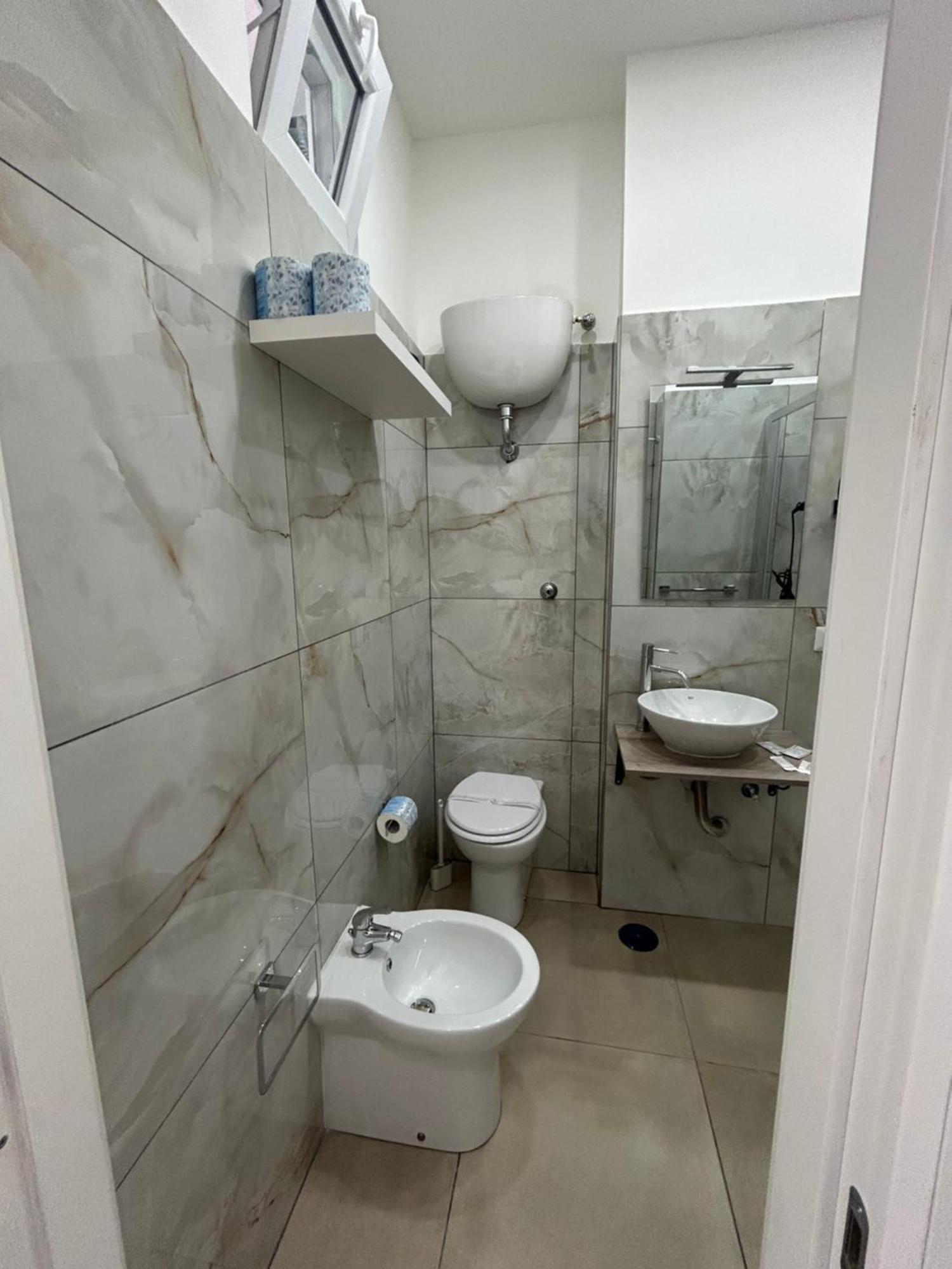 Enjoy Rooms Naples Exterior photo