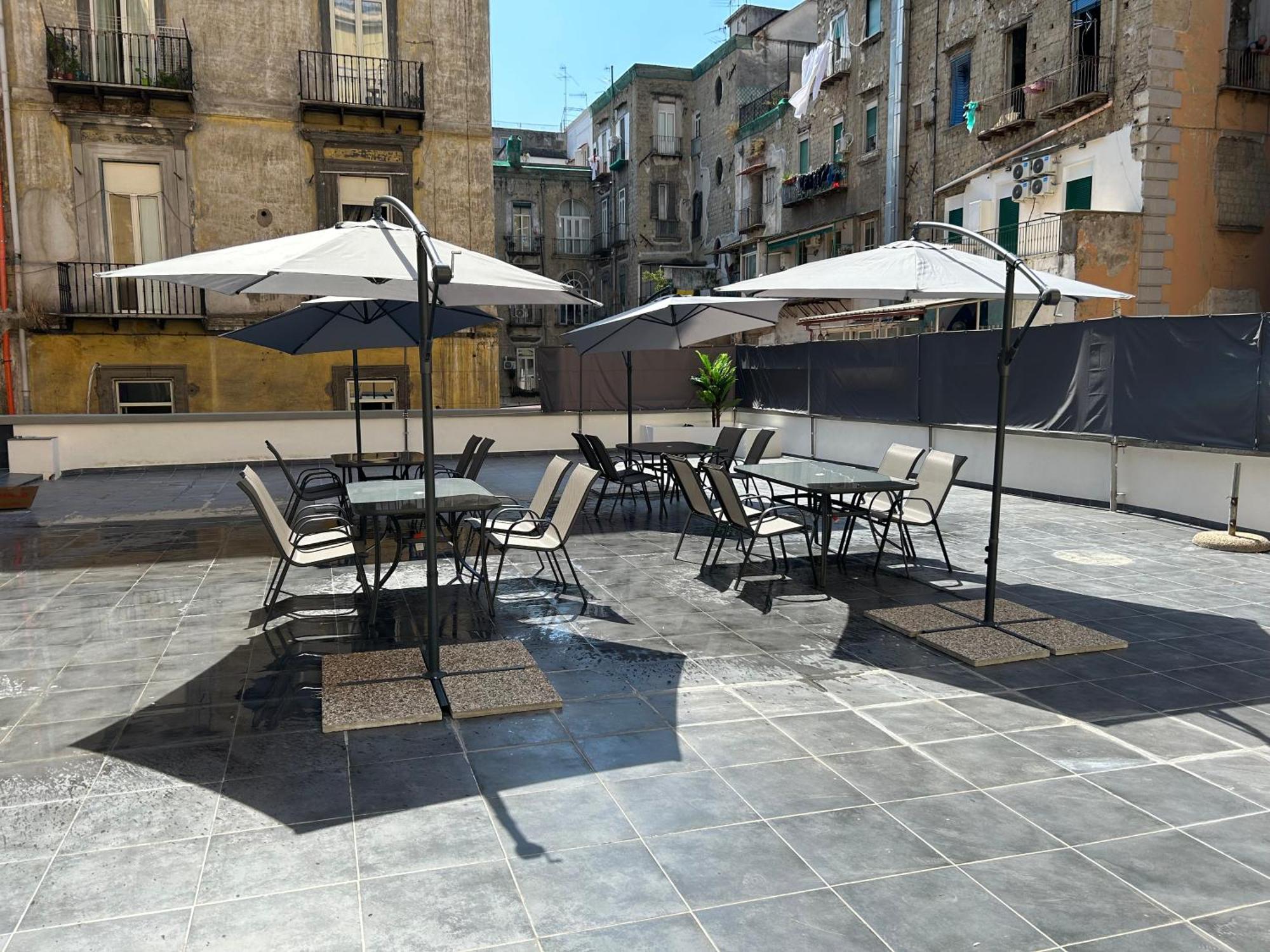 Enjoy Rooms Naples Exterior photo