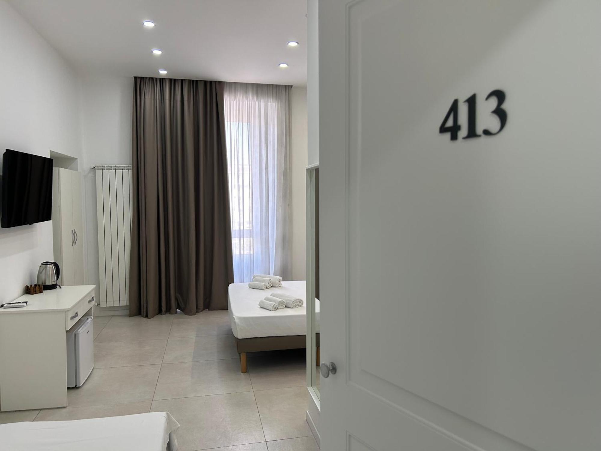 Enjoy Rooms Naples Exterior photo