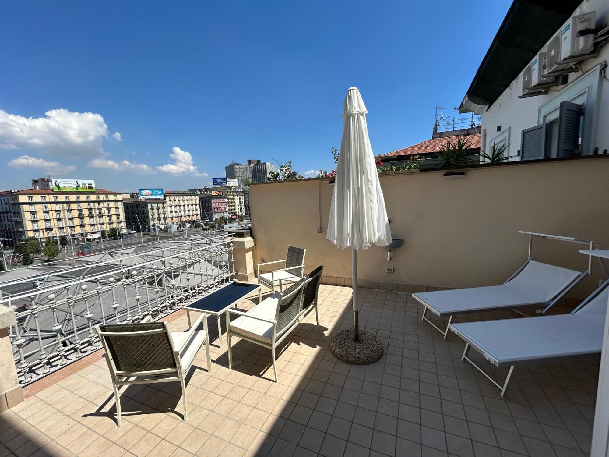 Enjoy Rooms Naples Exterior photo