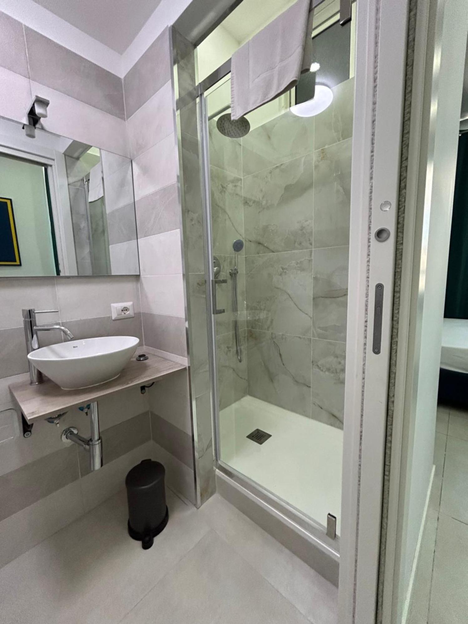 Enjoy Rooms Naples Exterior photo